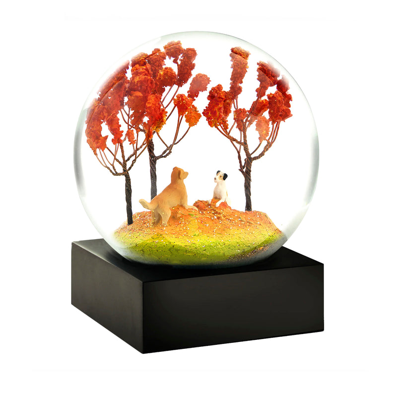 CS212-PALS_Schneekugel_Autum_Pals_VS01_1500x1500